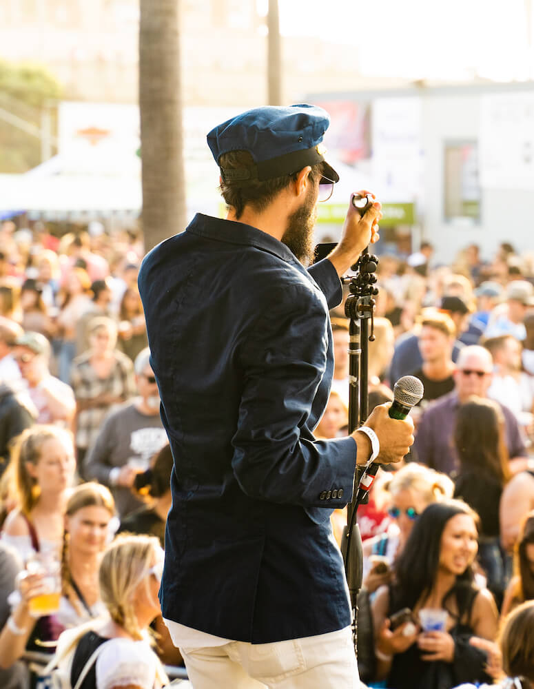 Live Entertainment San Diego - https://RetroHitsTributes.com